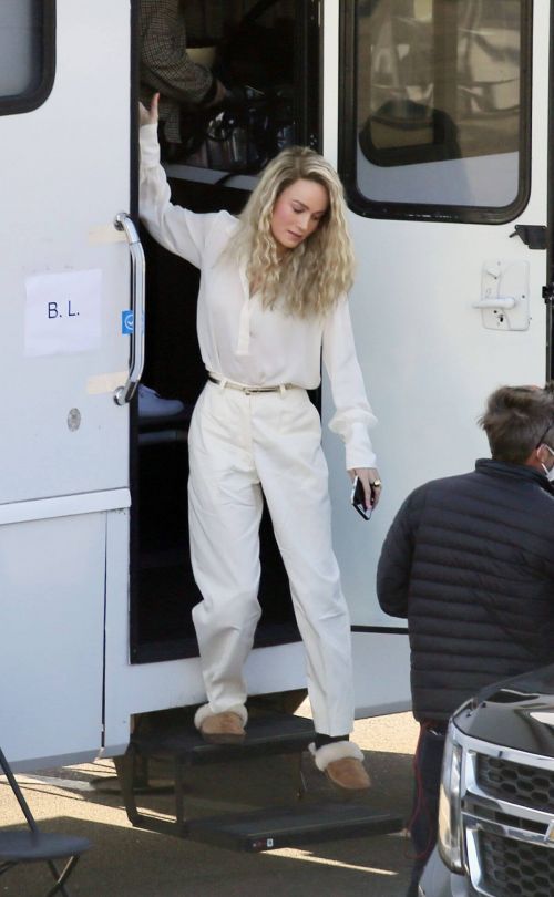 Brie Larson Spotted on a Film Set in Los Angeles 03/09/2021 4