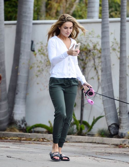 Chrishell Stause Stepped Out with Her Dog in Los Angeles 03/10/2021 3
