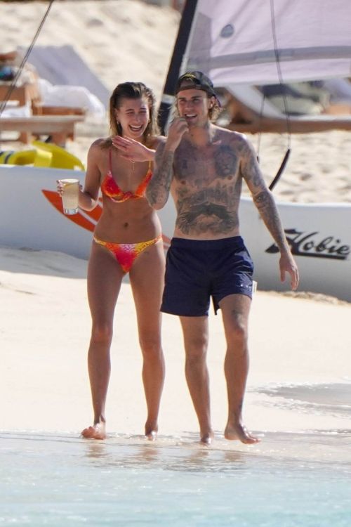 Hailey and Justin Bieber Enjoys at a Beach in Turk & Caicos 03/19/2021 7