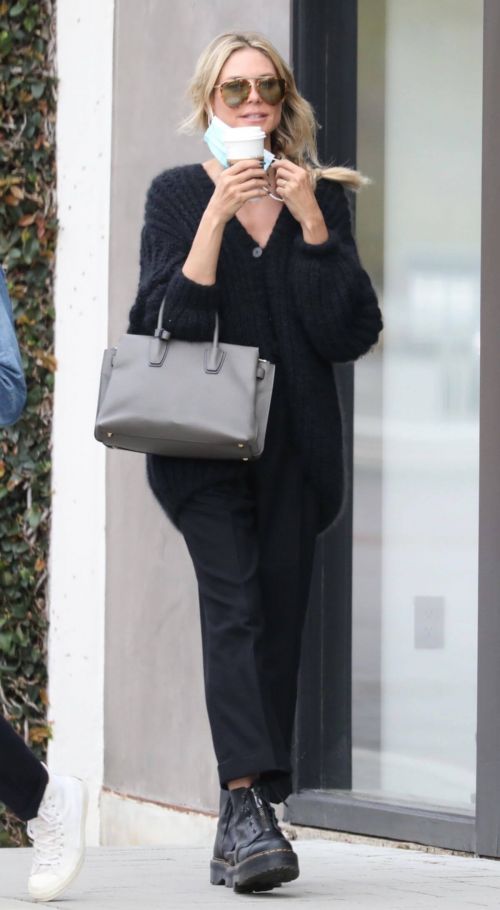 Heidi Klum Day Out for Shopping in Malibu 03/12/2021 4