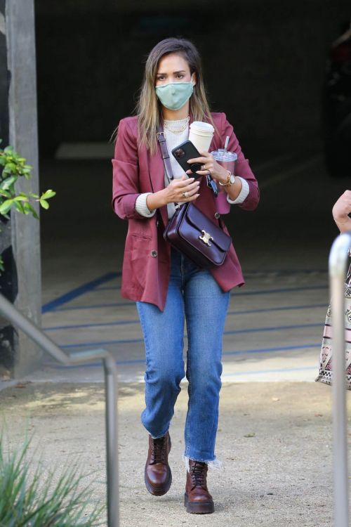 Jessica Alba is Arriving at a Business Meeting in Santa Monica 03/23/2021 2