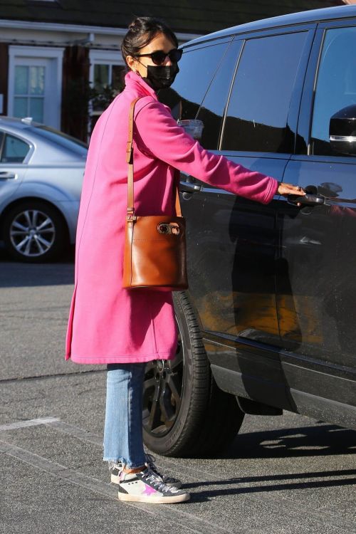 Jordana Brewster is Leaving Country Mart in Brentwood 03/22/2021 4