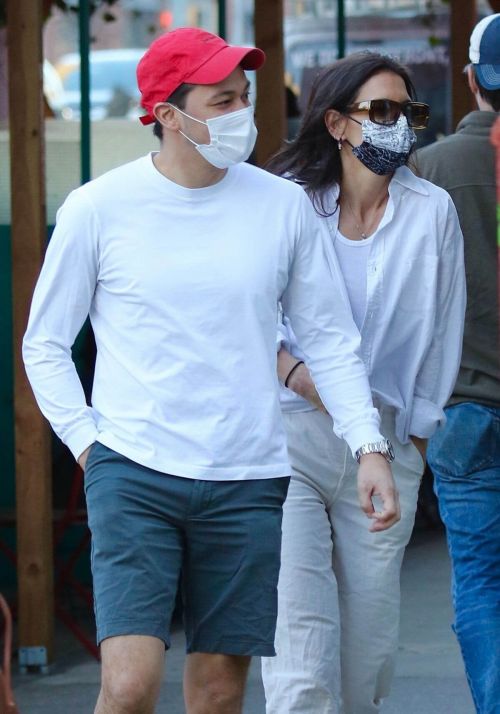 Katie Holmes and Emilio Vitolo Jr. Spotted Heading Out in New York 03/12/2021 3