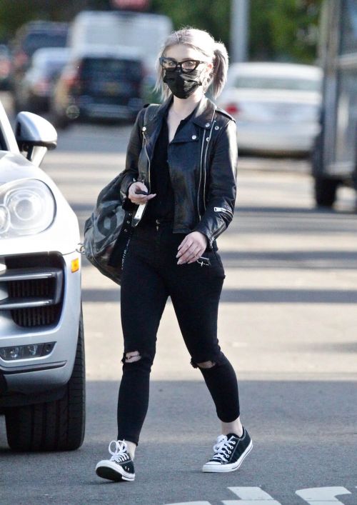 Kelly Osbourne is Seen Leaving Her Brother Jack House in Los Angeles 03/21/2021 5