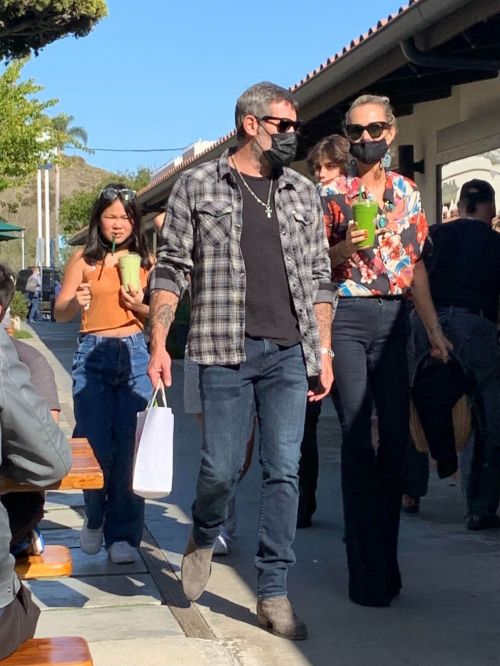 Laeticia Hallyday and Jalil Lespert Out for Shopping in Malibu 03/21/2021 3