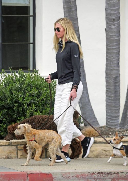 Portia de Rossi Steps Out with Her Dogs in Montecito 03/14/2021 4