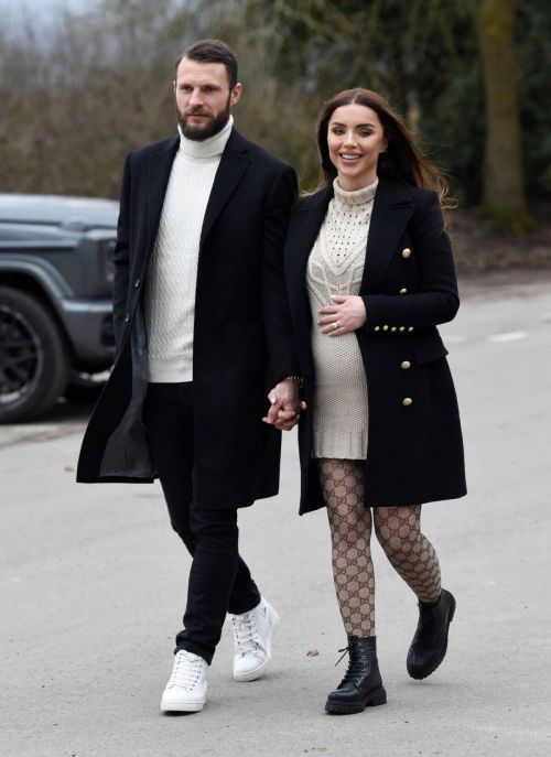 Pregnant Nermina Pieters with her Hubby Erik Out in Alderley Edge 02/24/2021 4