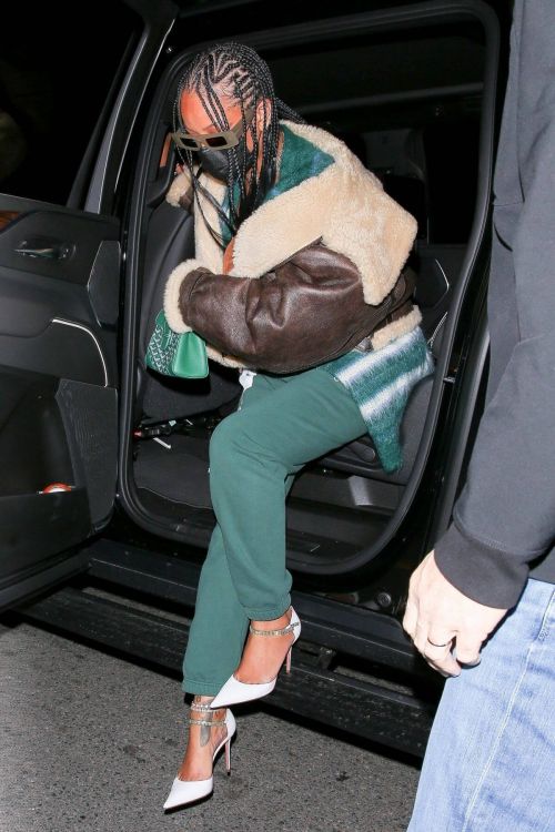 Rihanna is Seen Arriving at Giorgio Baldi in Santa Monica 03/11/2021 5