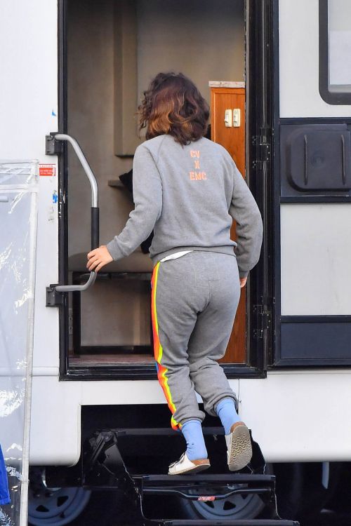 Rose Byrne is Seen on the Set of Physical in Santa Monica 03/11/2021 5