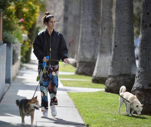 Sara Sampaio Day Out with Her Dog in Los Angeles 03/11/2021 3