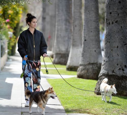 Sara Sampaio Day Out with Her Dog in Los Angeles 03/11/2021 5