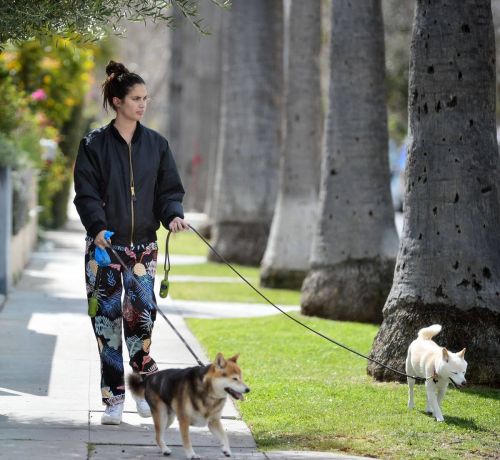 Sara Sampaio Day Out with Her Dog in Los Angeles 03/11/2021 6