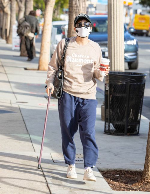 Selma Blair Steps Out for Coffee in Los Angeles 03/11/2021 2