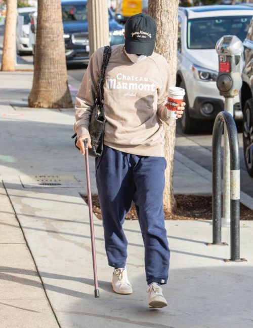 Selma Blair Steps Out for Coffee in Los Angeles 03/11/2021 4