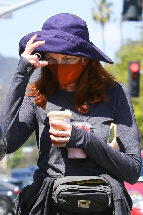 Marcia Cross Spotted at a Starbucks in Brentwood 03/22/2021 4