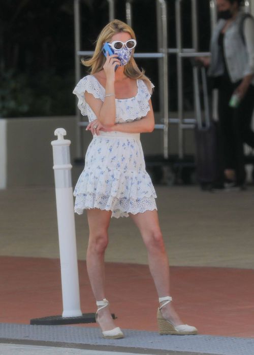 Paris and Nicky Hilton is Leaving W Hotel in Miami Beach 03/24/2021 2
