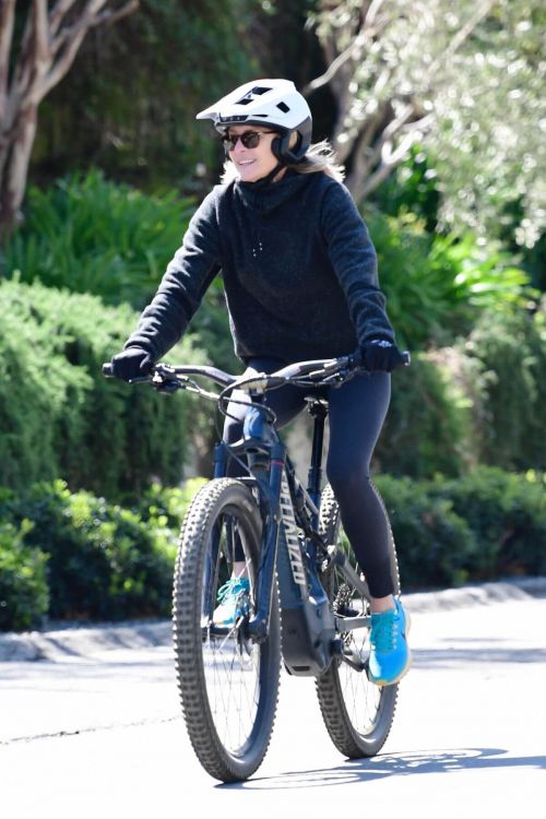 Robin Wright Out and About for a Bike Ride in Brentwood 03/21/2021 6