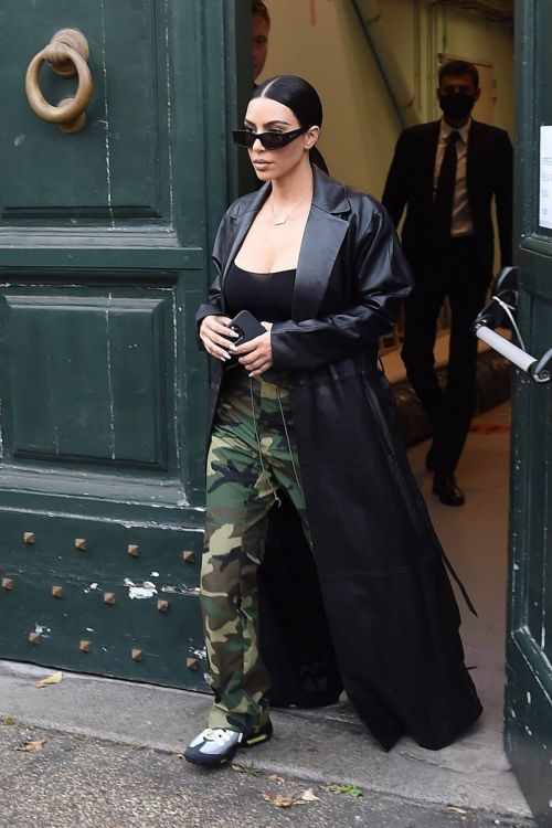 Kim Kardashian seen in Black Leather Coat during leaves her Hotel in Rome 06/30/2021 1