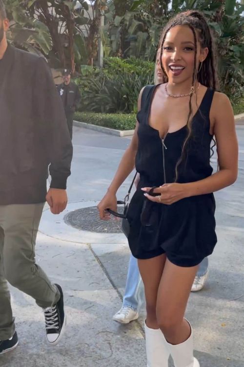 Tinashe Arrives at Clippers Game at Staples Center in Los Angeles 06/30/2021 2