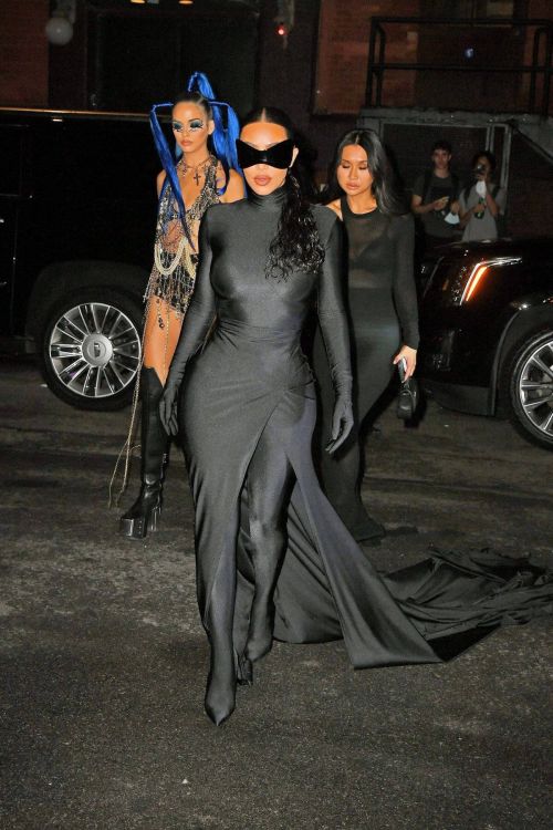Kim Kardashian Returns to Her Hotel from Met Gala in New York 09/13/2021 4
