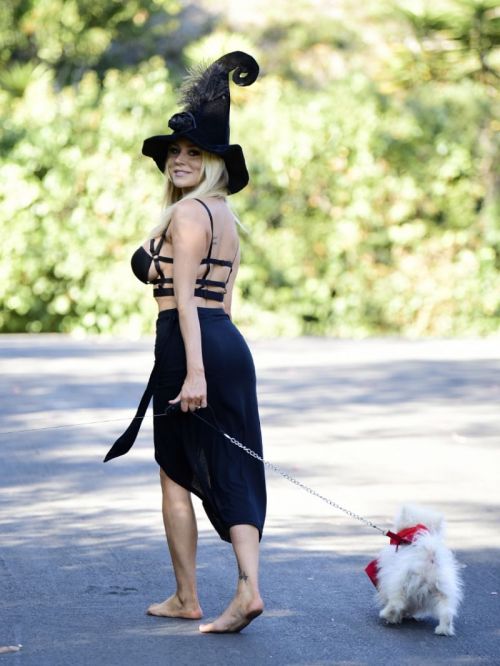 Courtney Stodden walks in 2021 Halloween Dress up in Los Angeles 10/31/2021 7