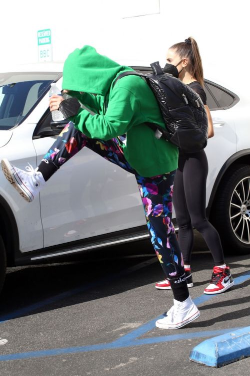 Jenna Johnson and JoJo Siwa Leaves Dance Practice in Los Angeles 11/05/2021 6