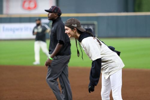 Kendall Jenner at 2021 Cactus Jack Foundation Fall Classic Softball Game in Houston 11/04/2021 6