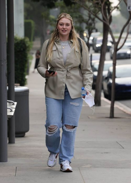 Iskra Lawrence in Ripped Jeans During Leaves a Meeting in West Hollywood 11/19/2021 5