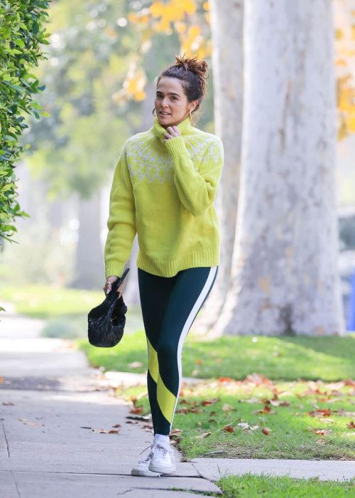 Zoey Deutch in High Neck with Tights at Pilates Class in West Hollywood 11/19/2021 4