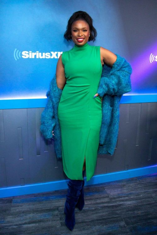 Jennifer Hudson seen in Green Dress at 2022 SiriusXM Studios in New York 3