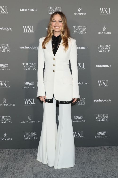 Margot Robbie seen in White Outfit at WSJ Magazine 2022 Innovator Awards in New York, Nov 2022 1