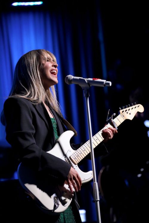 Sabrina Carpenter Performs at Grammy Museum in Los Angeles, Nov 2022 4