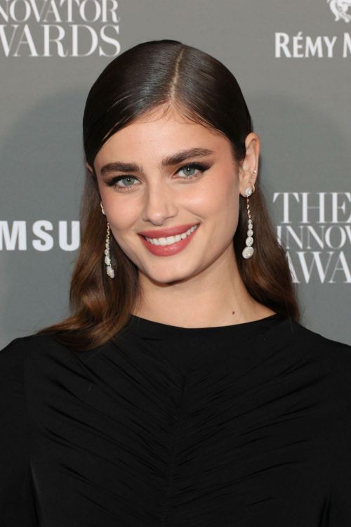 Taylor Hill in Black Dress at WSJ Magazine 2022 Innovator Awards in New York, Nov 2022 1