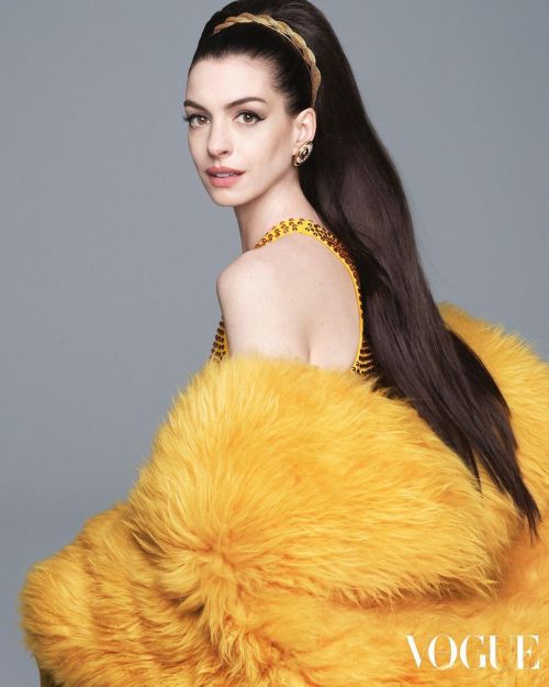 Anne Hathaway Cover Photo Shoot for Vogue Hong Kong Magazine, Oct 2022 1