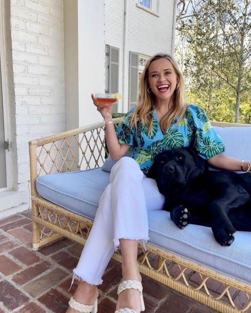 Reese Witherspoon Shares National Love your Pet Day snaps on her Instagram, Feb 2023 2