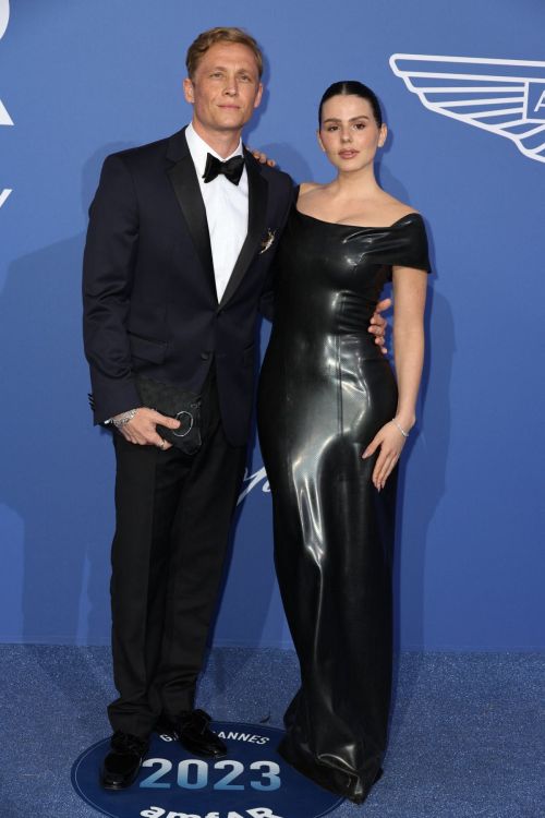 Ruby O. Fee and Matthias Schweighofer: A Stunning Duo at the 29th Annual amfAR Gala in Cannes 1