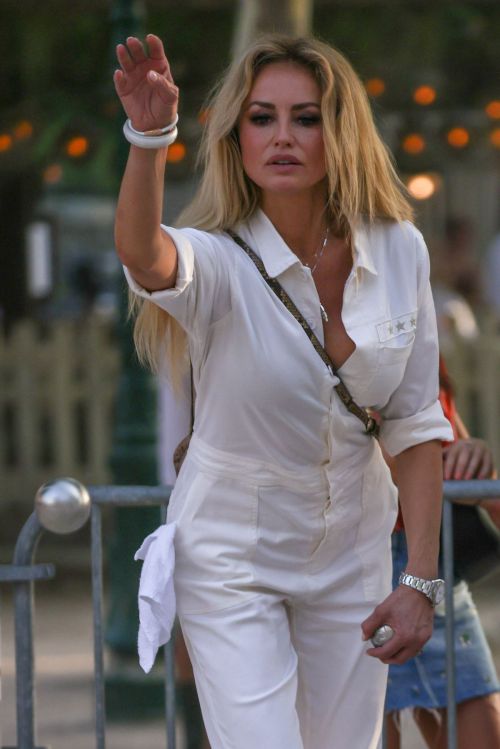 Adriana Karembeu Shines at Petanque Tournament in Saint-Tropez 6