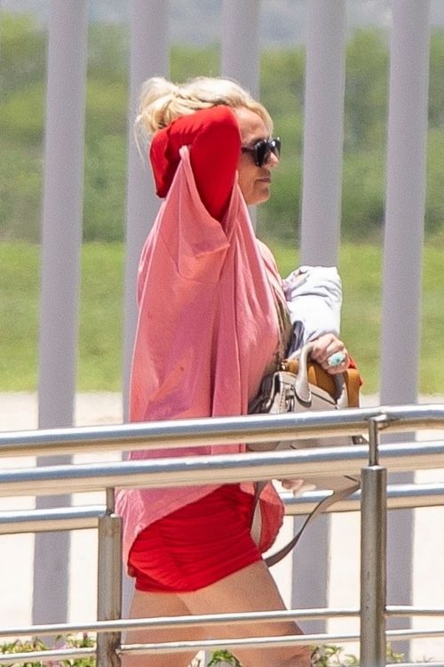 Britney Spears on Vacation in Cabo 3