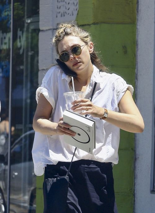 Elizabeth Olsen Spotted Leaving a Bookstore in Studio City 3