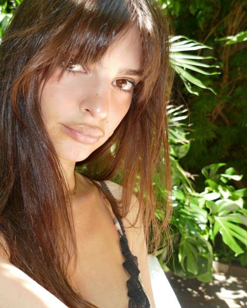 Emily Ratajkowski for Architectural Digest 06/17/2023 6