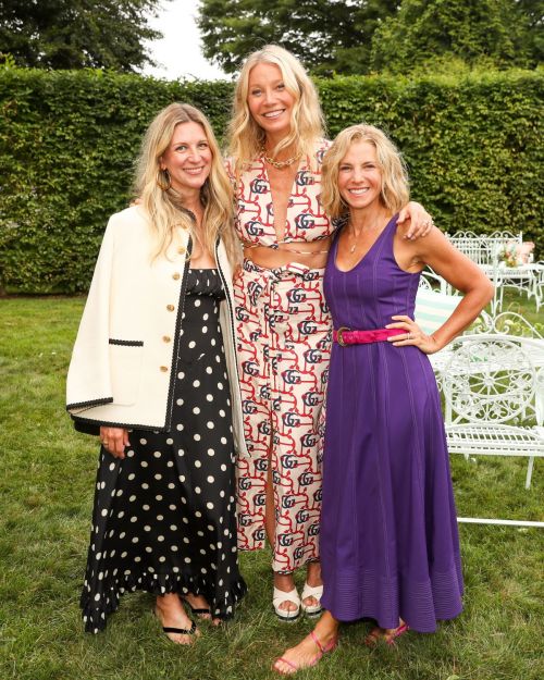 Gwyneth Paltrow and Apple Martin at Goop, Gucci, and Elizabeth Saltzman Host an Intimate Dinner in the Hamptons 07/15/2023 4