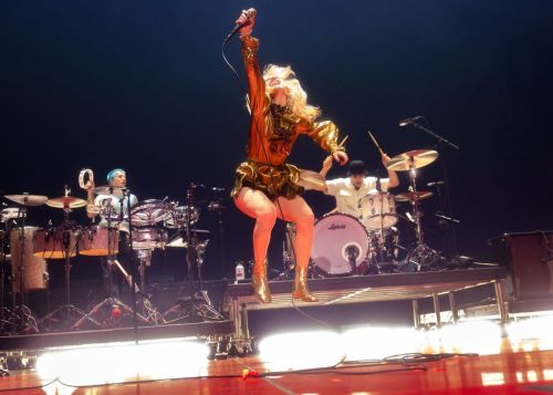 Hayley Williams Performs at Paramore