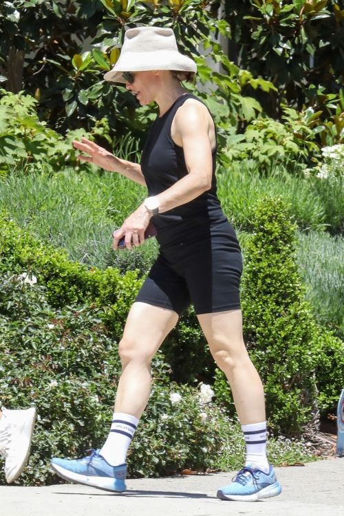 Jennifer Garner Out Hiking in Santa Monica 5