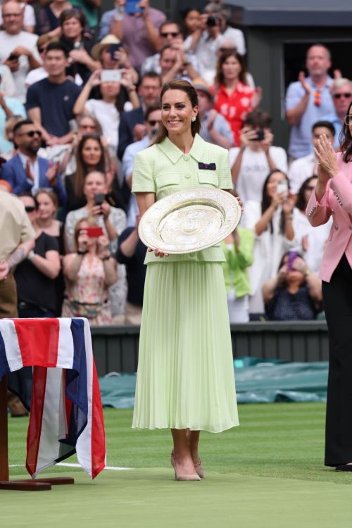 Kate Middleton Chic Attire at Wimbledon 2023 Championships 07/15/2023 6