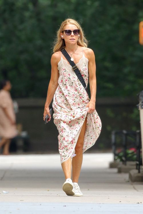 Kelly Ripa Out and About in New York 3