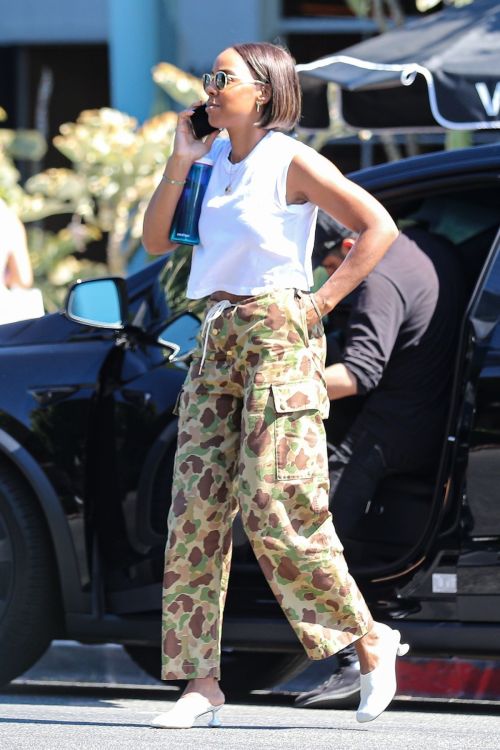 Kelly Rowland Shopping at Waterworks Store in Los Angeles 2