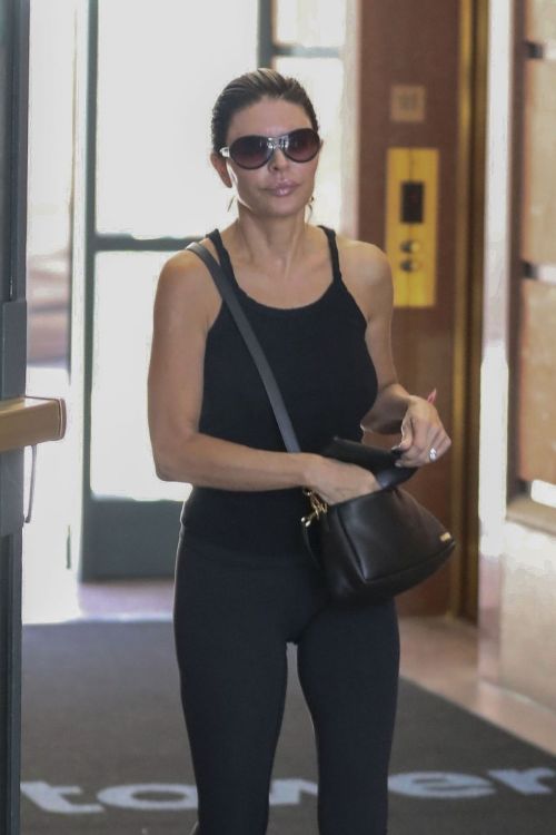 Lisa Rinna Out in Studio City 1