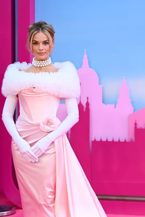 Margot Robbie at Barbie Premiere in London 07/12/2023 2