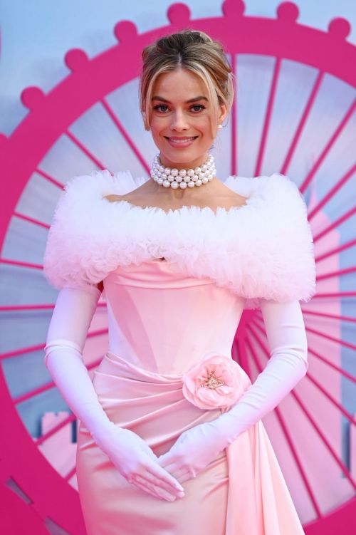 Margot Robbie at Barbie Premiere in London 07/12/2023 4