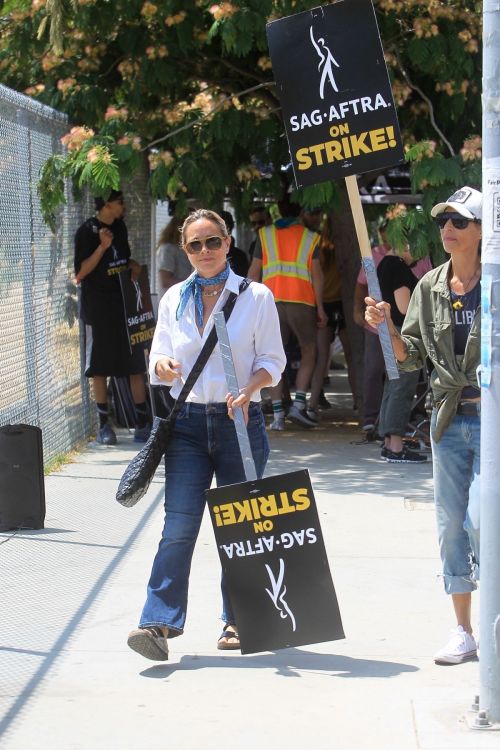 Maria Bello at SAG-AFTRA Strike at Paramount in Los Angeles 07/17/2023 2